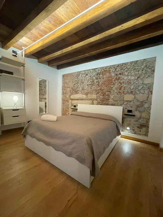 Teodorico Room & Apartment Верона Экстерьер фото