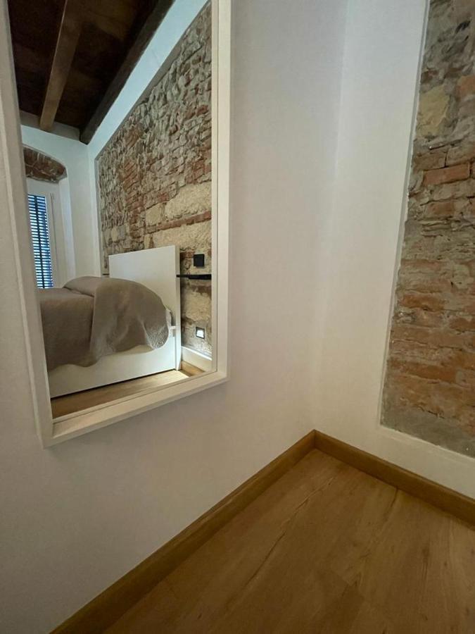Teodorico Room & Apartment Верона Экстерьер фото