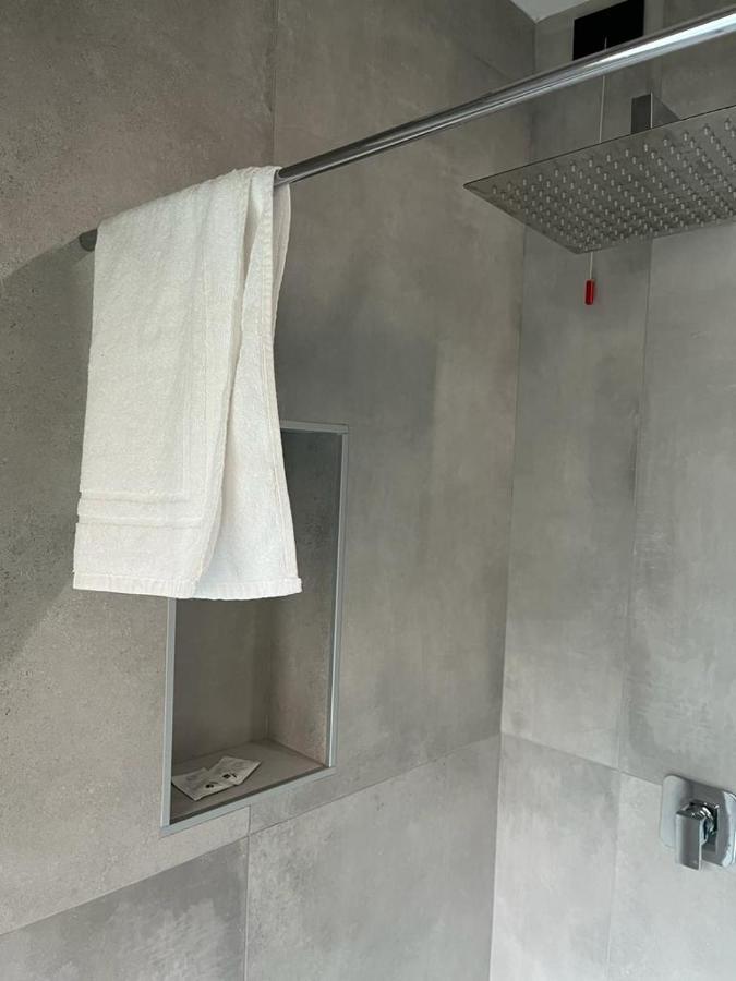 Teodorico Room & Apartment Верона Экстерьер фото