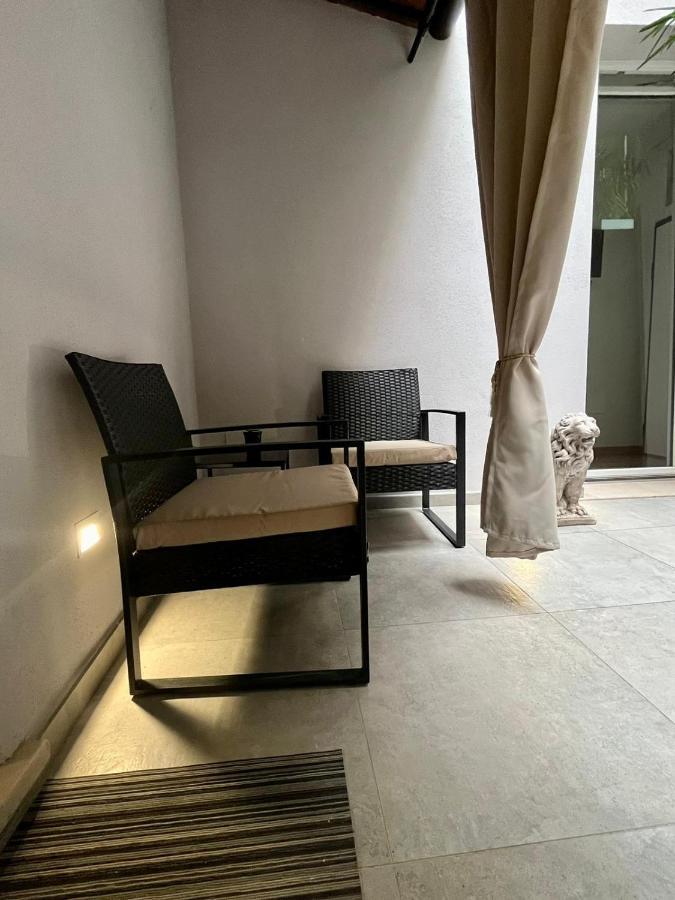 Teodorico Room & Apartment Верона Экстерьер фото