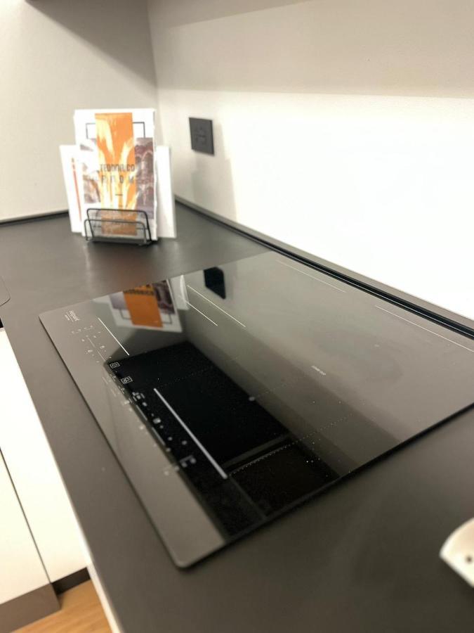 Teodorico Room & Apartment Верона Экстерьер фото