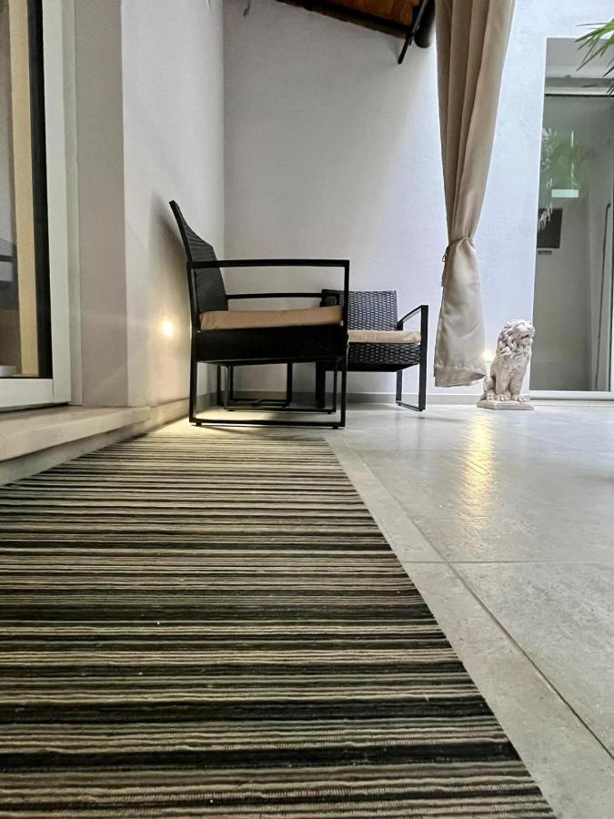 Teodorico Room & Apartment Верона Экстерьер фото