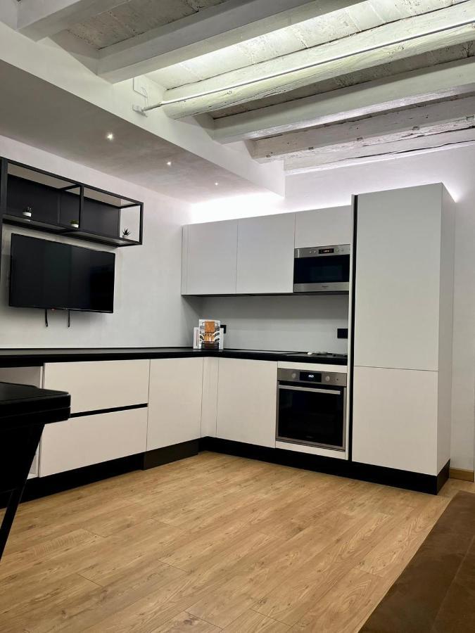 Teodorico Room & Apartment Верона Экстерьер фото